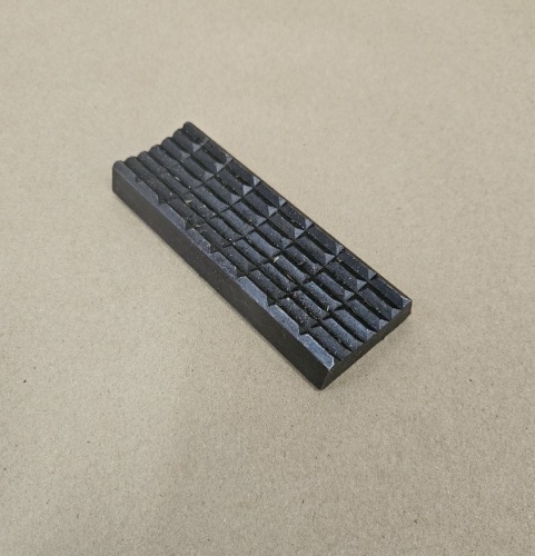 Вставка тисков XCMG XZ1000 (426100272) Вставка тисков XCMG XZ1000 (426100272)